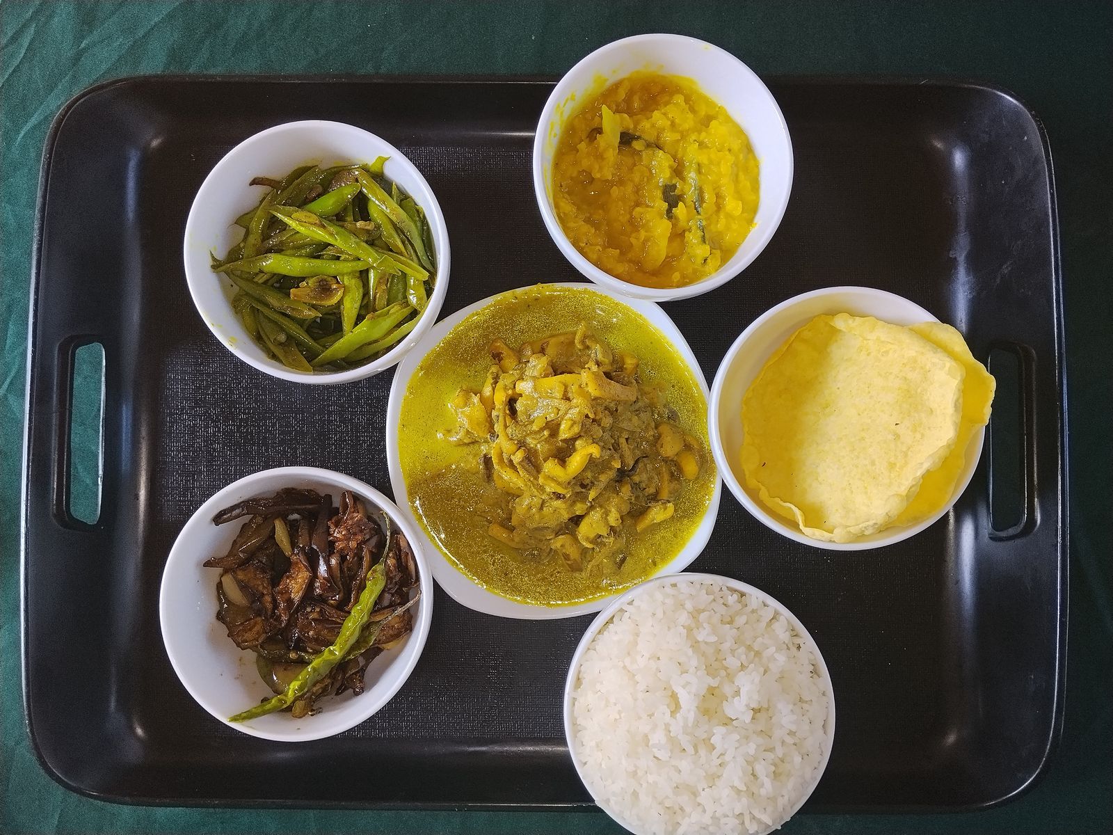 Cuttlefish curry rice and curry set in Trincomalee